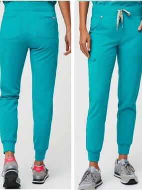 Figs Teal Green Scrub Set